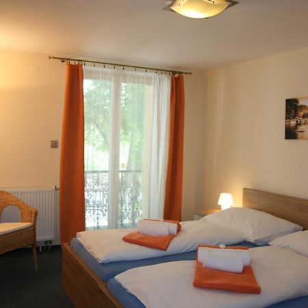 Hotel Praha Potstejn Luaran gambar