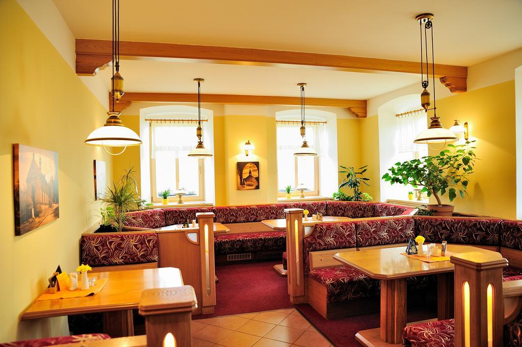 Hotel Praha Potstejn Luaran gambar